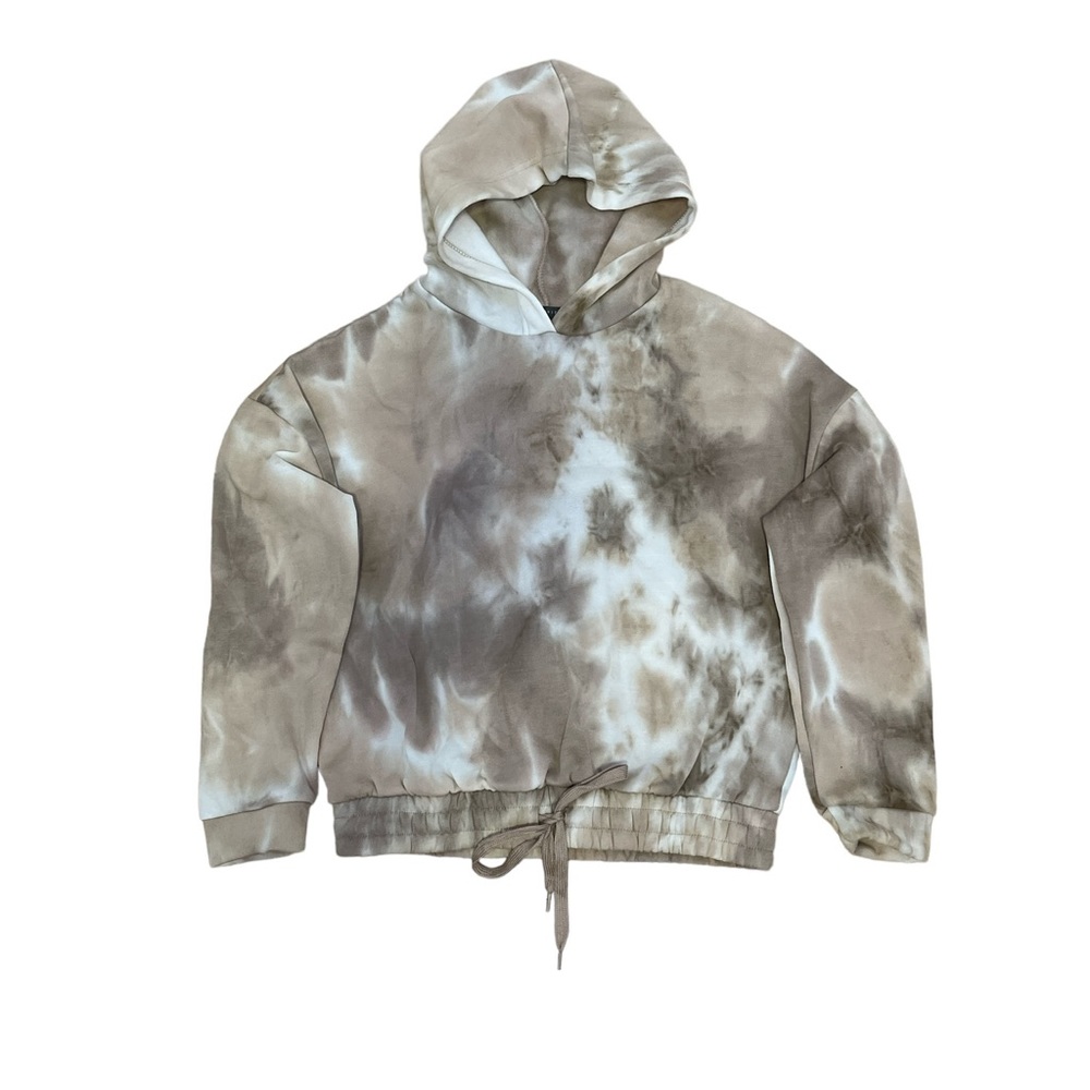 A brown and white Suzy Shier hooded sweater. Size medium